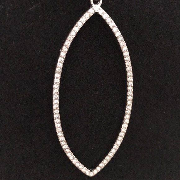 SILVER TONE LONG DOUBLE NECKLACE - Picture 4 of 5